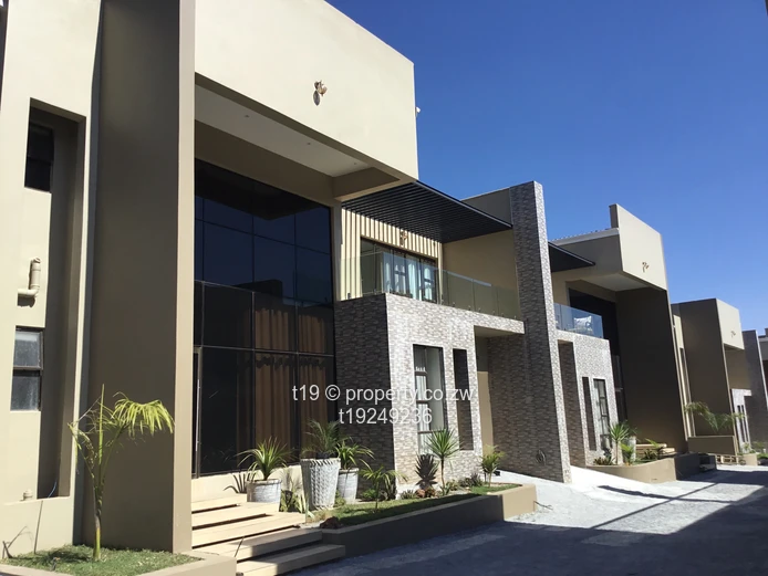 Stunning Ultramodern 5bed townhouses