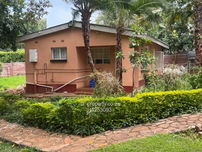 Ballantyne Park 1 bedroom cottage to rent 