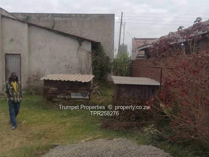 4-Bed Budiriro Home with Backyard, Bath & Good ZESA