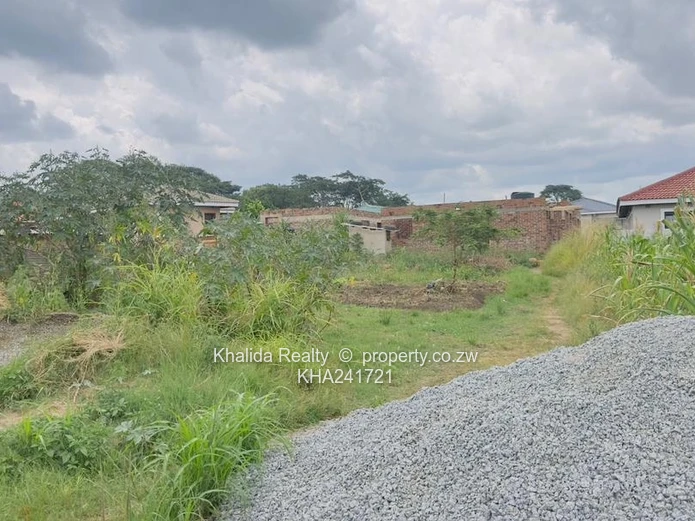 Granary Stand For Sale just next to Whitehouse. 