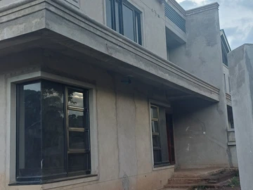 4 Bedroom Garden Flat