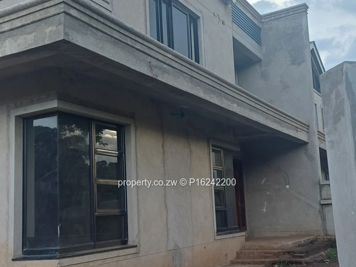 4 Beds, Double Storey Apartment (Sole Mandate)