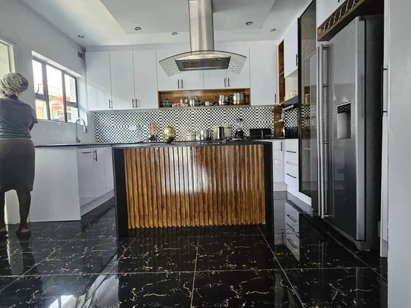 6 Bedroom Townhouse Complex