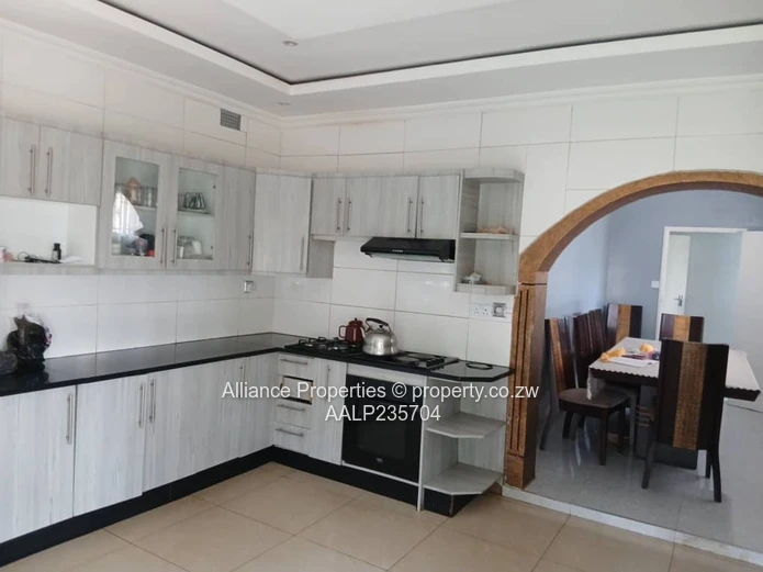 Development Potential: Executive 5-Bed Double Storey on 4200sqm in  Old Marlborough (Deed)