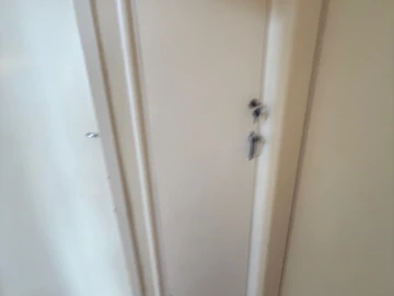 2 Bedroom Flat & Apartment