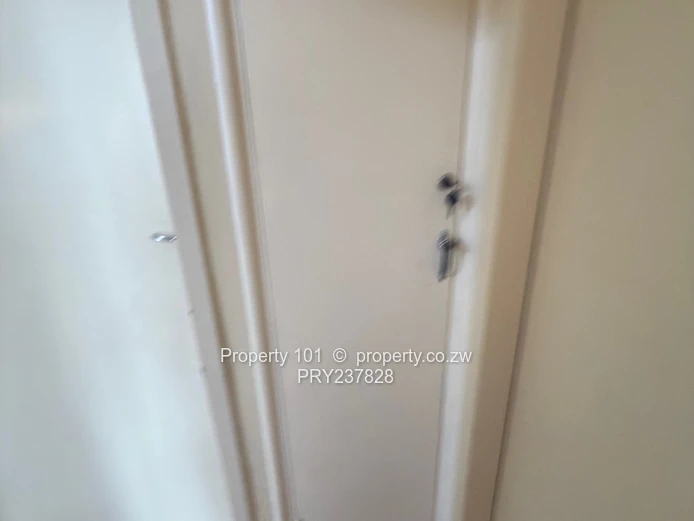 Avenues 2-Bedroom Flat for Rent – Secure & Central Location”