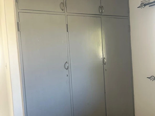 2 Bedroom Flat & Apartment