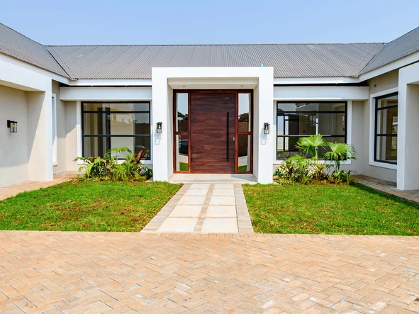 5 Bedroom House