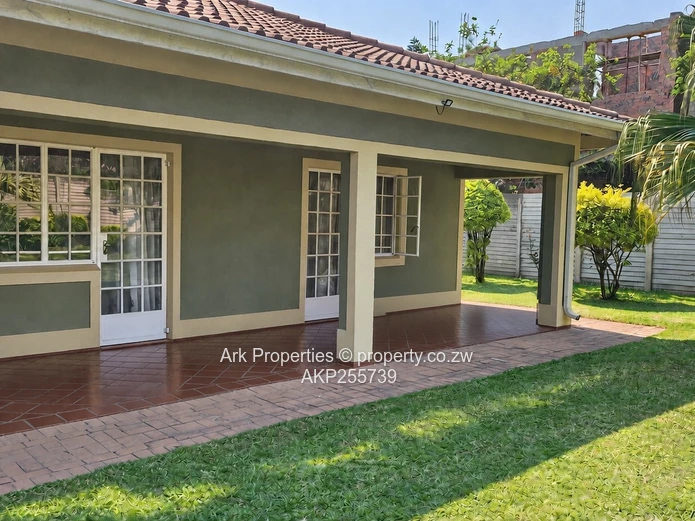 Newlands Garden Flat To Rent