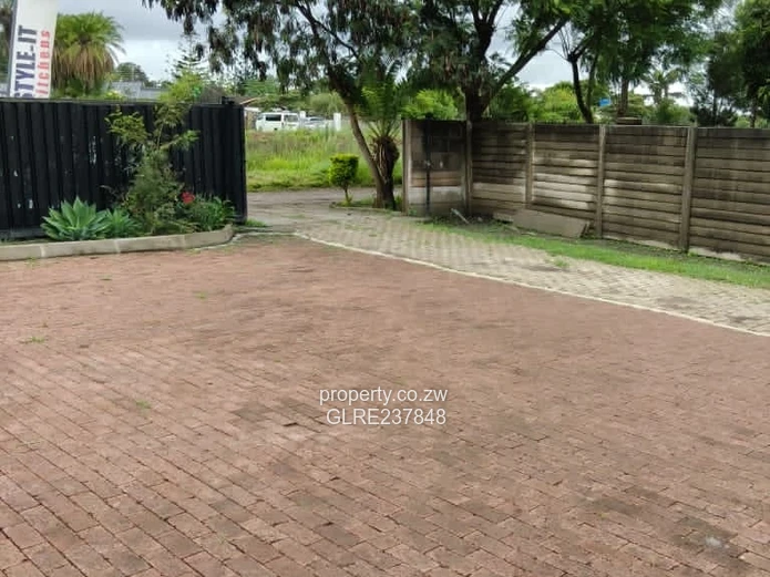 Bluffhill 5 Bed House for Rent