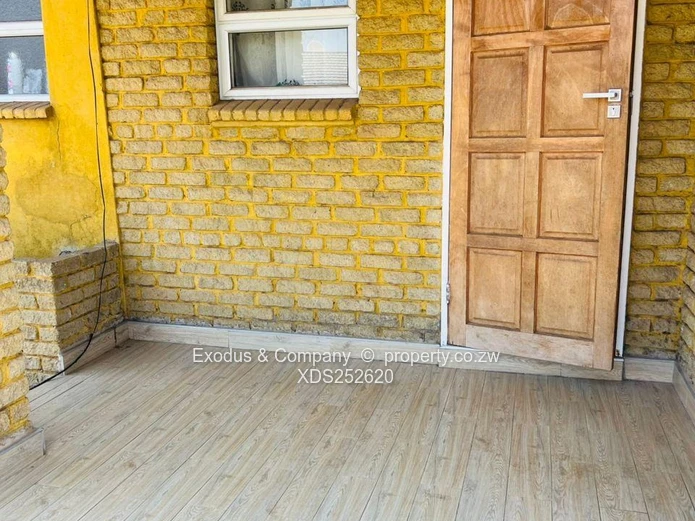 Flat to Let