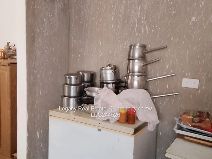 Large Greendale Property With Borehole & Double Garage.