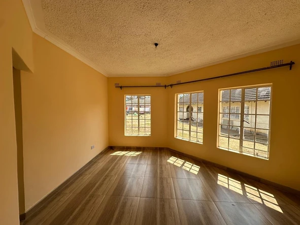 3 Bedroom Flat & Apartment