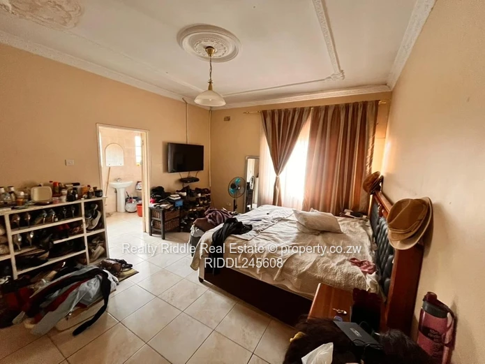 For sale 3 beds waterfalls 