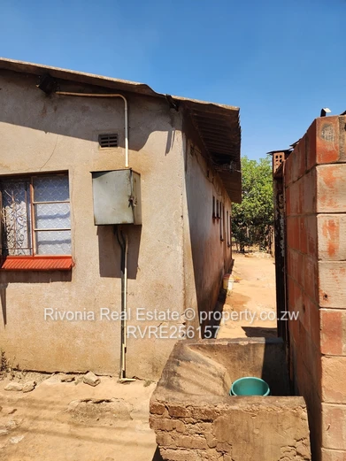 4-Bed Glen View 3 Home — Verandah, Good ZESA & Water