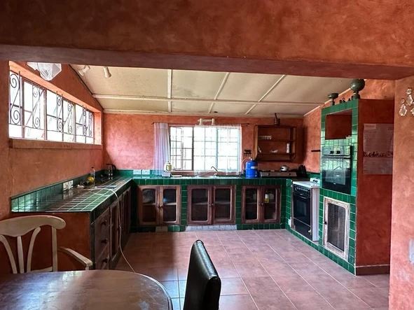 5 Bedroom House