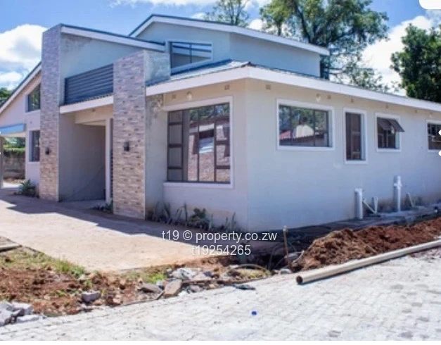 Stunning newly built 4 bedroom townhouse 
