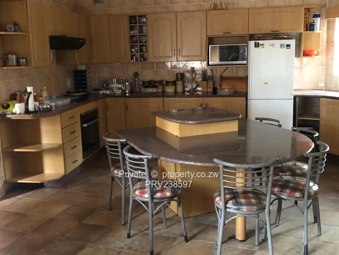 4 Bedroom Family Home in Vibrant Greystone Park (Sole Mandate)