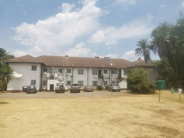 2 Bedroom Flat & Apartment