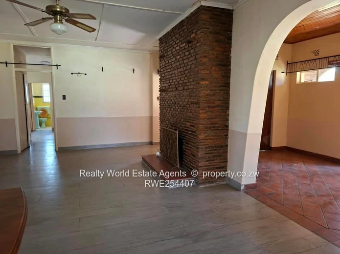 Avondale West House to Rent