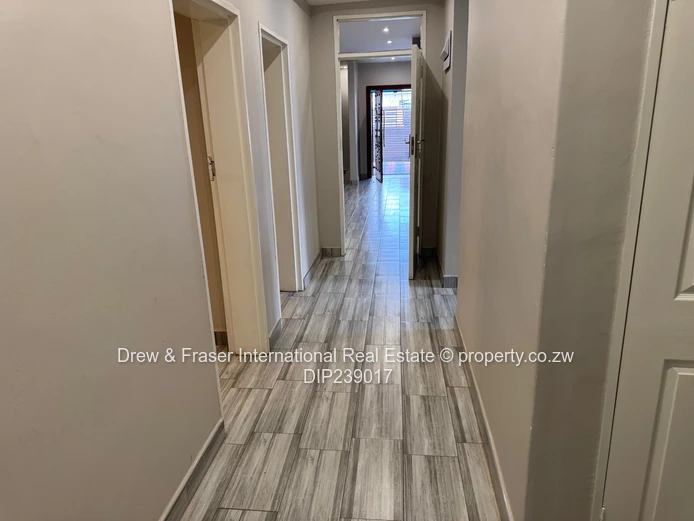 Modern 4-Bed, 3-Bath Home in Mabvazuva, Ruwa - Borehole & Double Garage