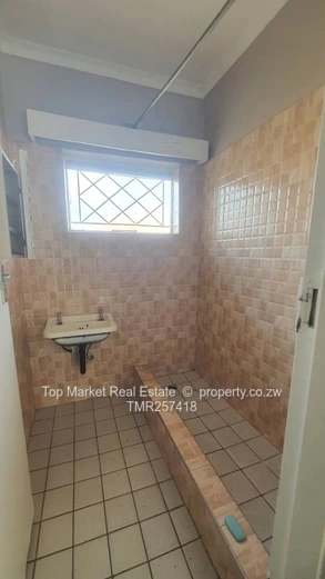 Msasa Park house for rent