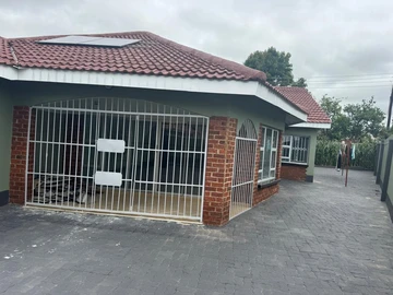 4 Bedroom House