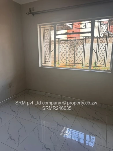 Neat 3 bedroomed house to let in Bloomingdale