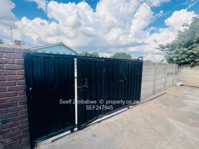 Newly Renovated 4-Bedroom Home in Highfield (Sole Mandate)