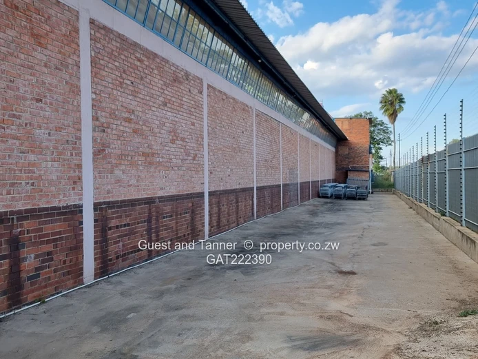  Industrial Property For Sale in Thorngrove, Bulawayo