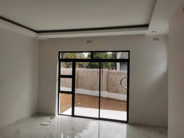 3 Bedroom Flat & Apartment