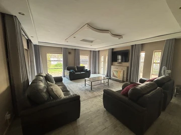 6 Bedroom House