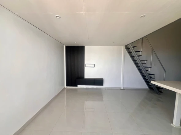 Flat & Apartment