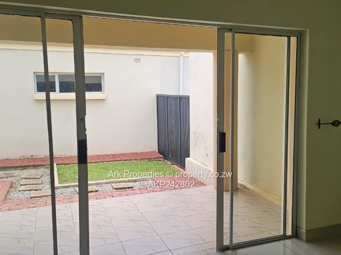 Helensvale Cluster Home For Rent