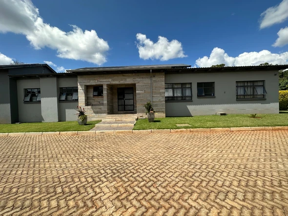 4 Unit Townhouse Complex