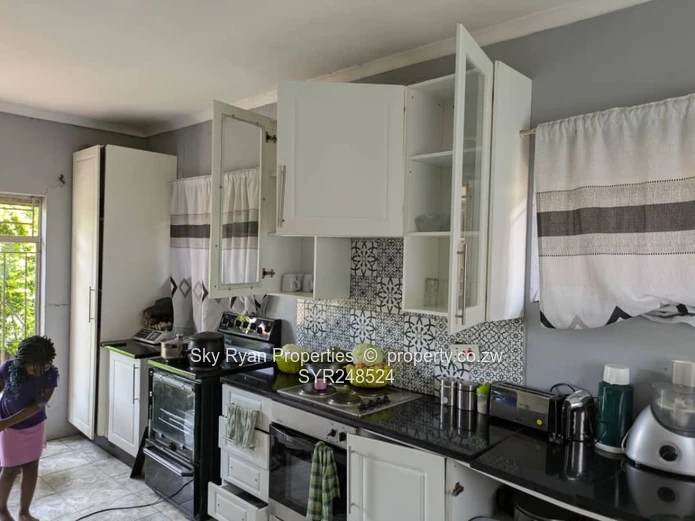 Grange, Chisora Village Property For Sale