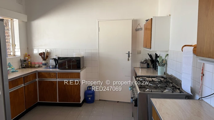 Neat Family Home In Ilanda!