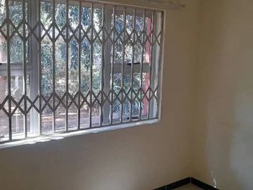 3 Bedroom Flat & Apartment