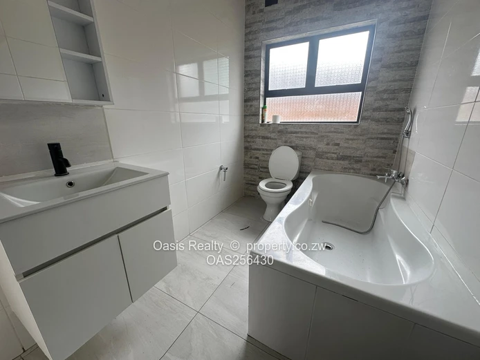 Neat Home To Let  In A Secure Community  (Sole Mandate)