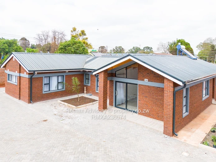 3 Bedroomed Modern Apartment In Greendale