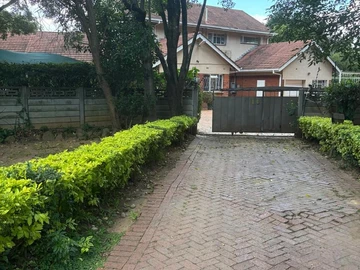 8 Unit Townhouse Complex