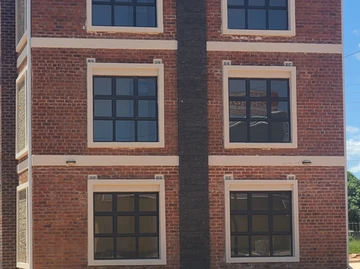 18 Bedroom Flat & Apartment