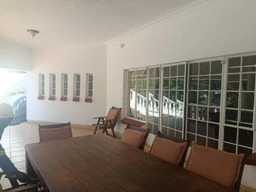6 Bedroom House
