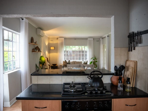 3 Bedroom Flat & Apartment