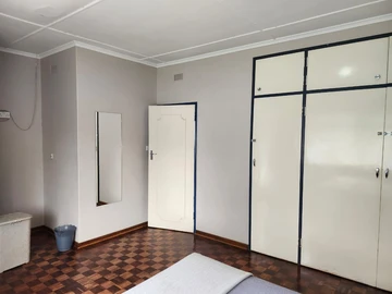 2 Bedroom Garden Flat