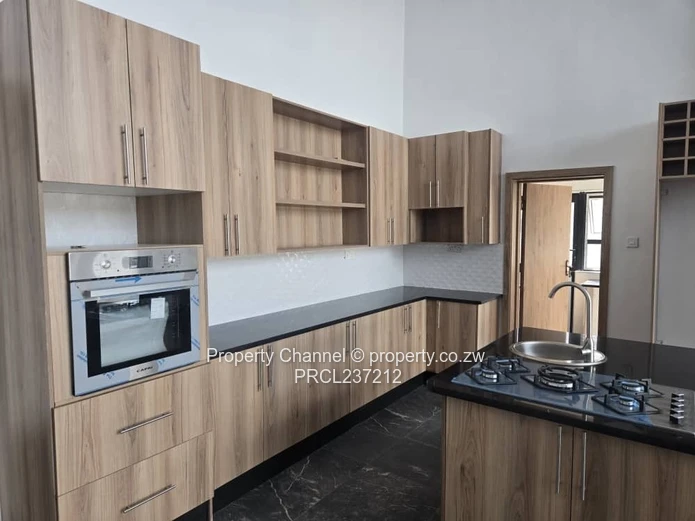 Modern Luxurious House - Secure Gated Complex 