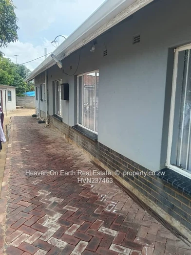 3 beds in Hillside for rent (Sole Mandate)