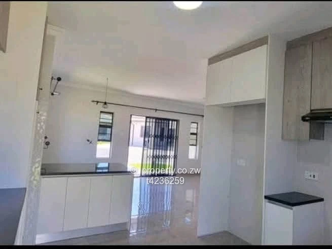 Waterfalls Parktown apartment to rent  (Sole Mandate)