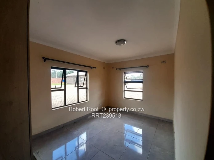 3 bedroom apartment for rent in Meyrick Park