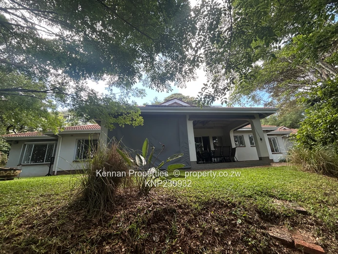 Charming 3 Bedroomed Home in Borrowdale Brooke Estate